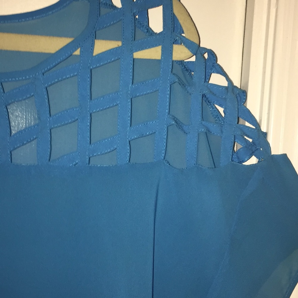 Top - Picture 3 of 4